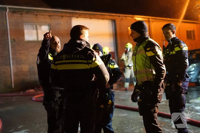 Uitslaande brand verwoest woning