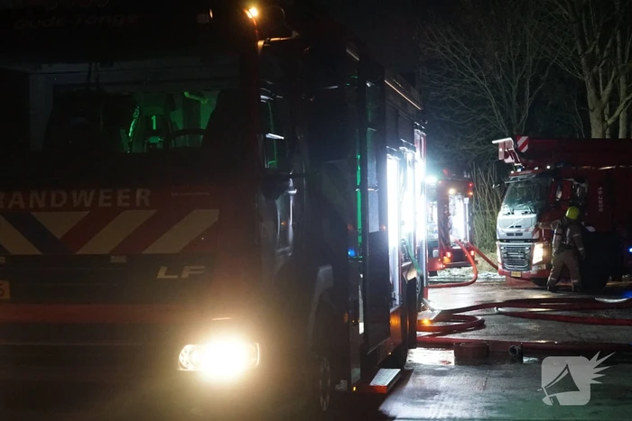 Uitslaande brand verwoest woning