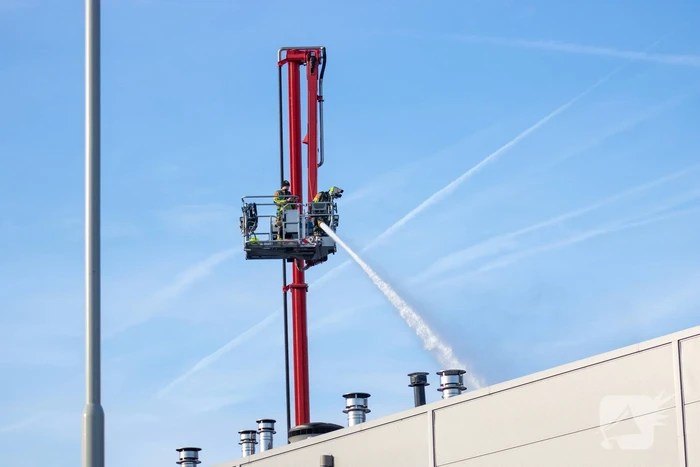 NL-alert voor grote brand in bedrijfspand