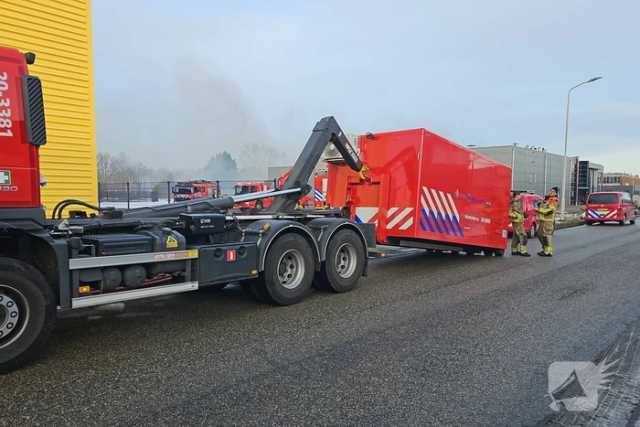 NL-alert voor grote brand in bedrijfspand