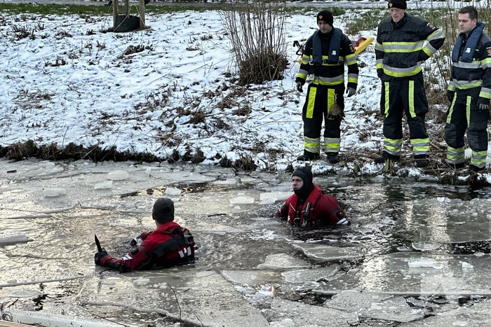 Grote zoekactie vanwege aangetroffen wak