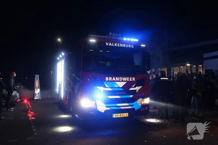 Officiële overdracht van nieuwe tankautospuit