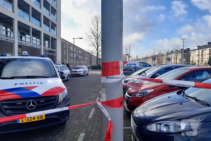 Overleden persoon aangetroffen in auto