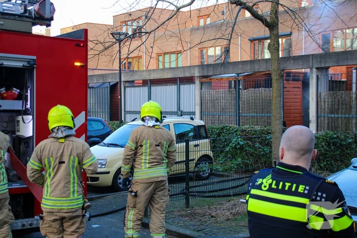 Kortsluiting veroorzaakt felle brand in schuur