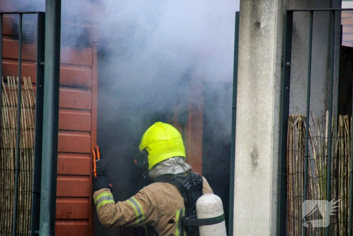 Kortsluiting veroorzaakt felle brand in schuur