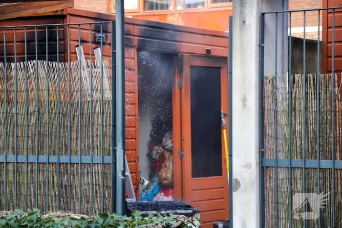 Kortsluiting veroorzaakt felle brand in schuur