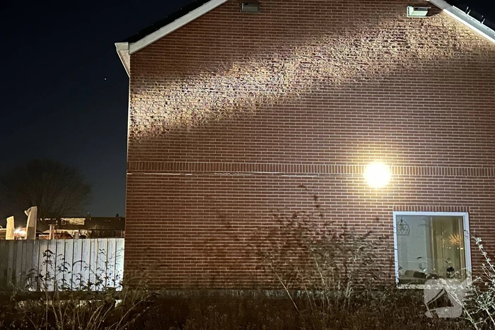 Muur van woning dreigt in te storten