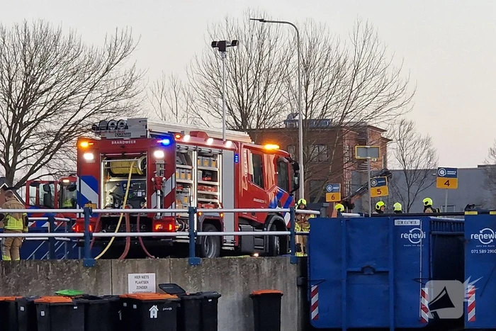 Brandweer ingezet voor brandende container in milieustraat