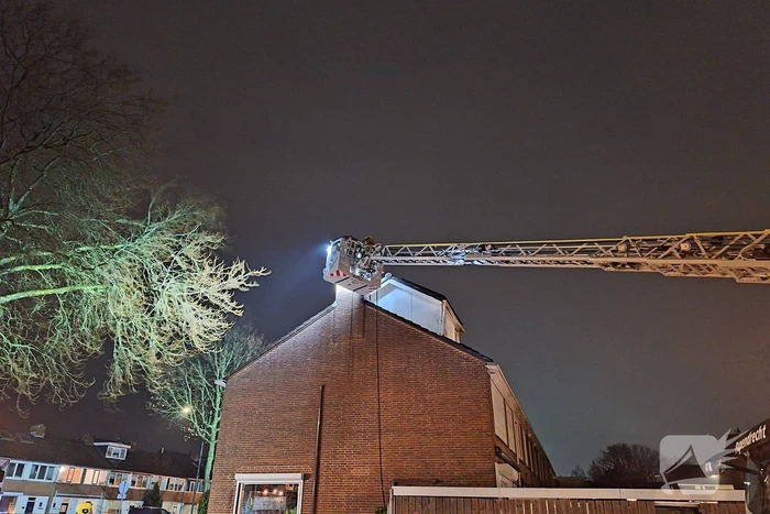 Felle schoorsteenbrand op dag dat schoorsteen geveegd is