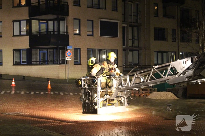 Daklijst waait los door harde wind