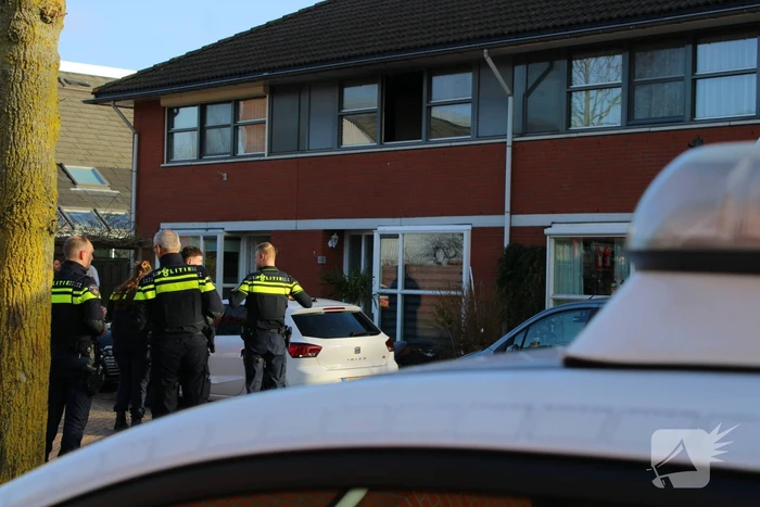 Persoon gewond bij woningbrand