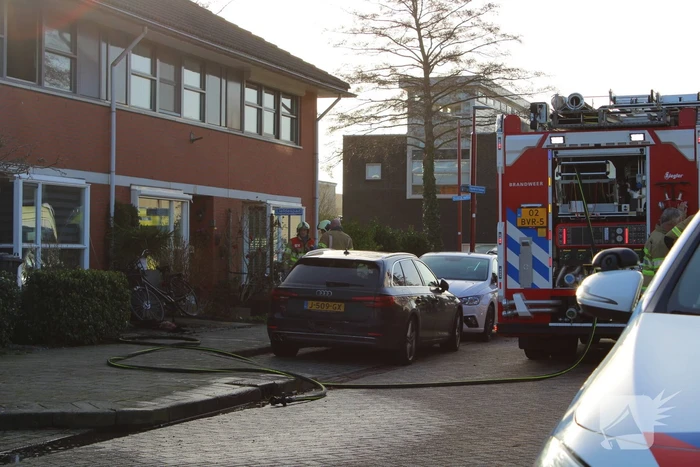 Persoon gewond bij woningbrand