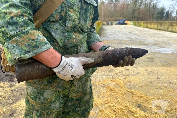 EOD ingezet na vondst van brisantgranaat