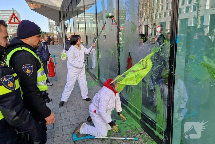 Pand One-Dyas beklad tijdens demonstratie
