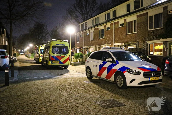 Traumahelikopter landt voor medische noodsituatie in huis