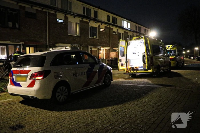 Traumahelikopter landt voor medische noodsituatie in huis