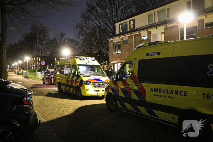 Traumahelikopter landt voor medische noodsituatie in huis