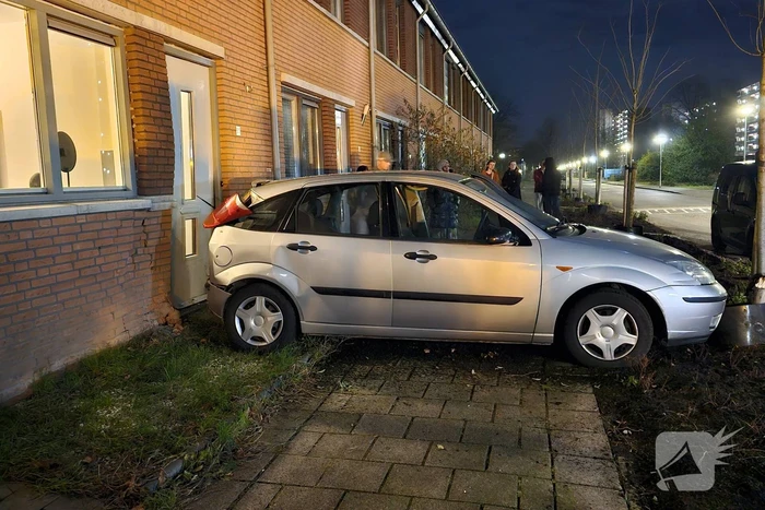 Automobilist ramt woning
