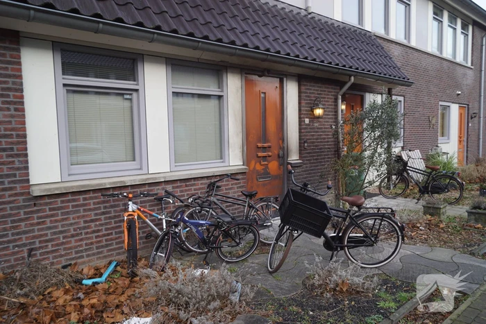 Schade door explosie bij woning