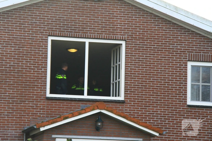 Onderzoek naar aantreffen gewonde bij manege