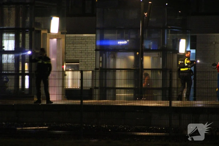 Politie lost schoten tijdens controle op treinstation