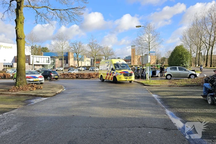 Flinke schade bij ongeval met twee personenauto's