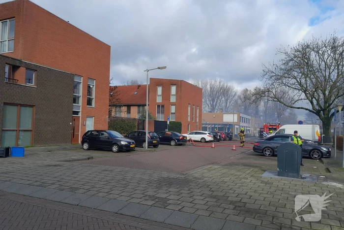 Enorme rookontwikkeling bij grote brand in industriepand