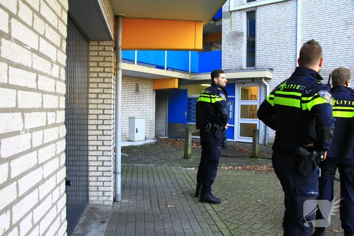 Rookontwikkeling bij brand in berging onder flat