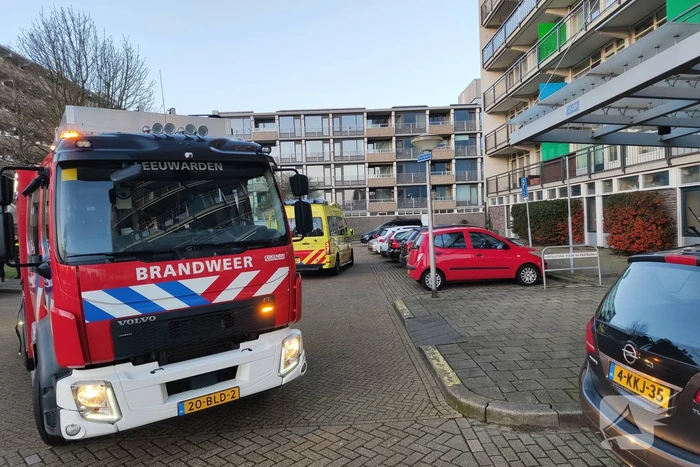 Bewoner behandeld na brand in flat