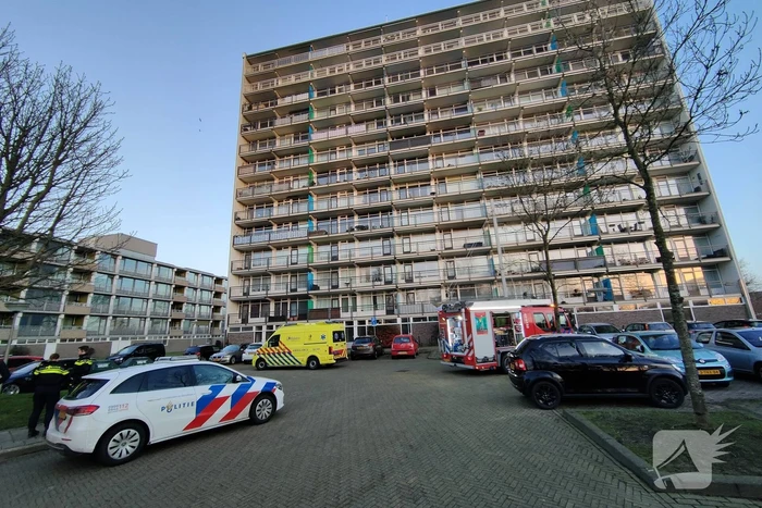 Bewoner behandeld na brand in flat