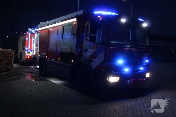 Container op schoolterrein afgebrand