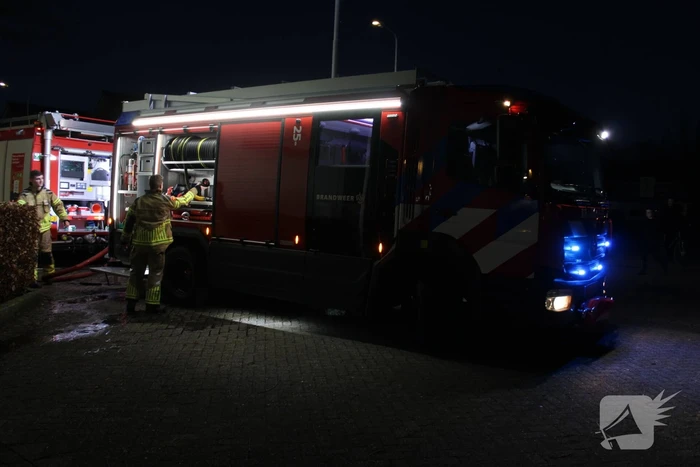 Container op schoolterrein afgebrand