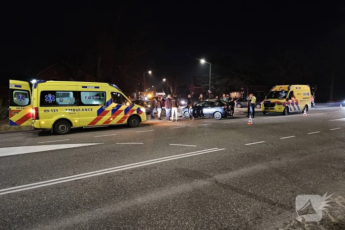 Twee auto's betrokken bij ongeval op kruising