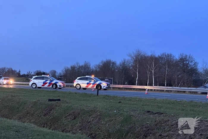 Snelweg dicht vanwege ongeval met meerdere voertuigen