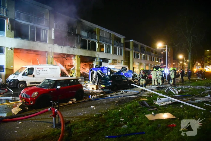 Grote brand uitgebroken na explosie bij appartementencomplex
