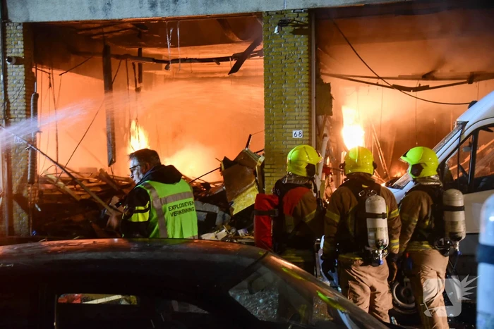 Grote brand uitgebroken na explosie bij appartementencomplex