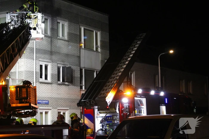 Persoon overleden bij woningbrand