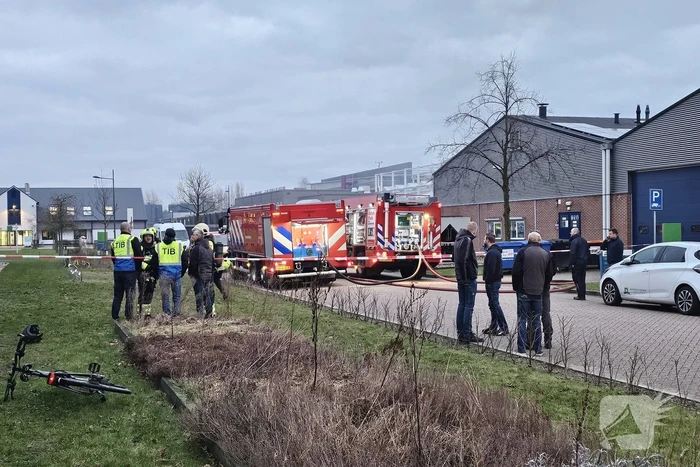 Ontruiming door hevige brand in elektrakast