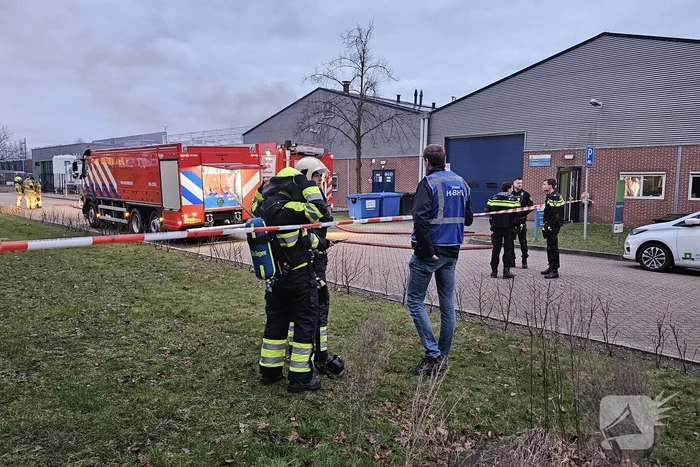 Ontruiming door hevige brand in elektrakast