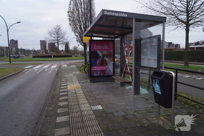 Bushaltevandaal jaagt gemeentschap op kosten