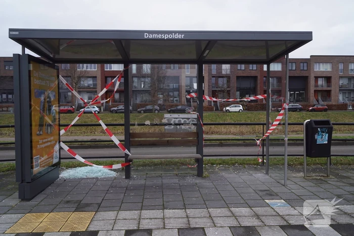 Bushaltevandaal jaagt gemeentschap op kosten