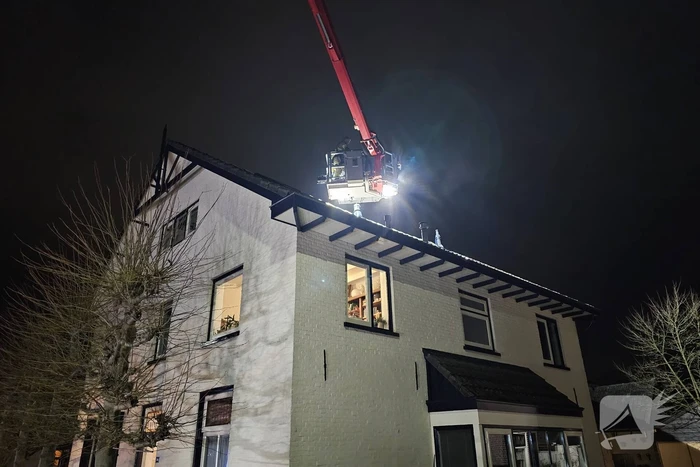Brand in schoorsteen van vrijstaande woning