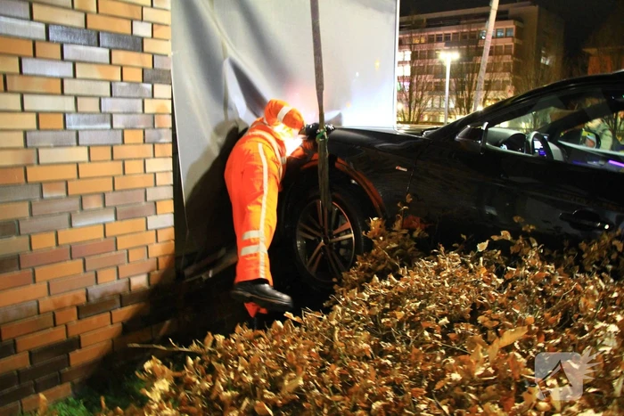 Automobilist ramt woning