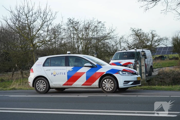 Hennepkwekerij aangetroffen in garageboxen