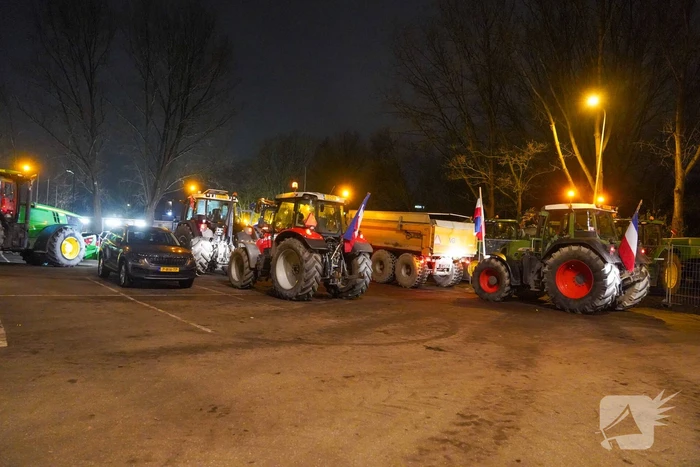 Boeren tegengehouden bij oprit snelweg tijdens protest