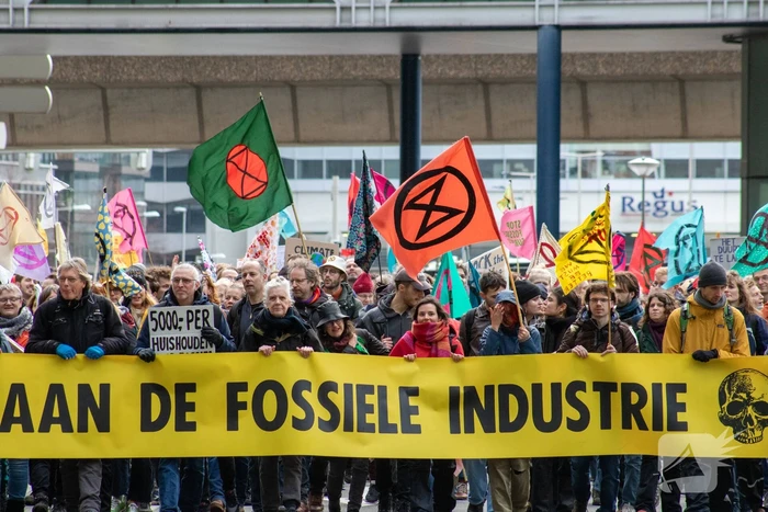 Massale politie-inzet bij demonstratie Extinction Rebellion