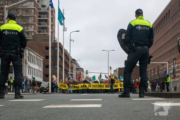 Massale politie-inzet bij demonstratie Extinction Rebellion