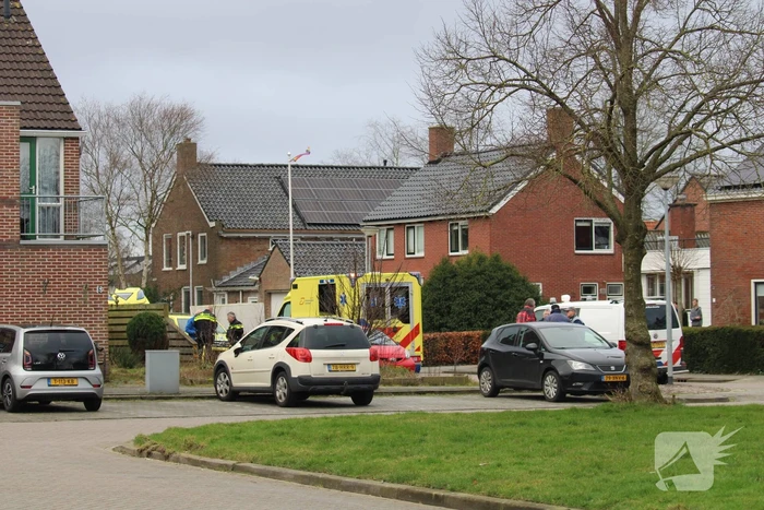 Zwaargewonde bij steekpartij in tuin