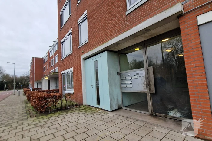 Portiek beschadigd door explosie