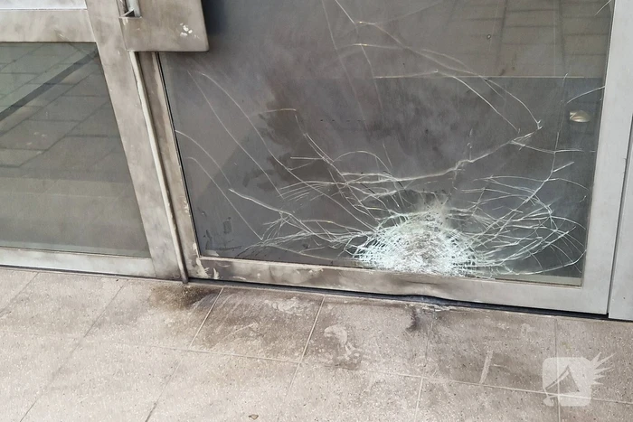 Portiek beschadigd door explosie